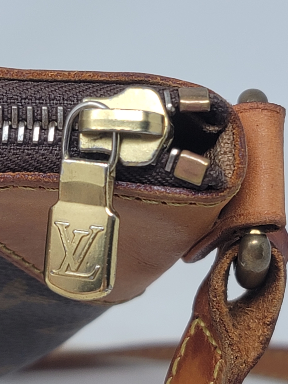 Louis Vuitton Odeon PM Monogram Canvas Shoulder Crossbody Bag Authentic CA4038 - Picture 6 of 13